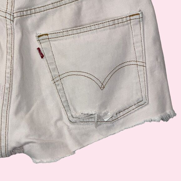 Re/Done X Levis Original High Rise Distressed Raw Hem Shorts Women Size 27 NWOT - Picture 9 of 13